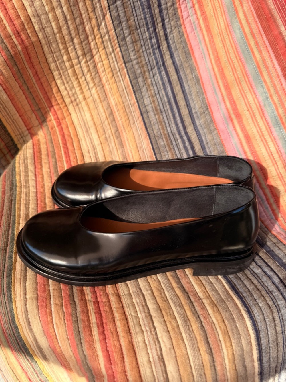 Women's Black Patent Leather Slip-On Flats - Picture 5 of 8